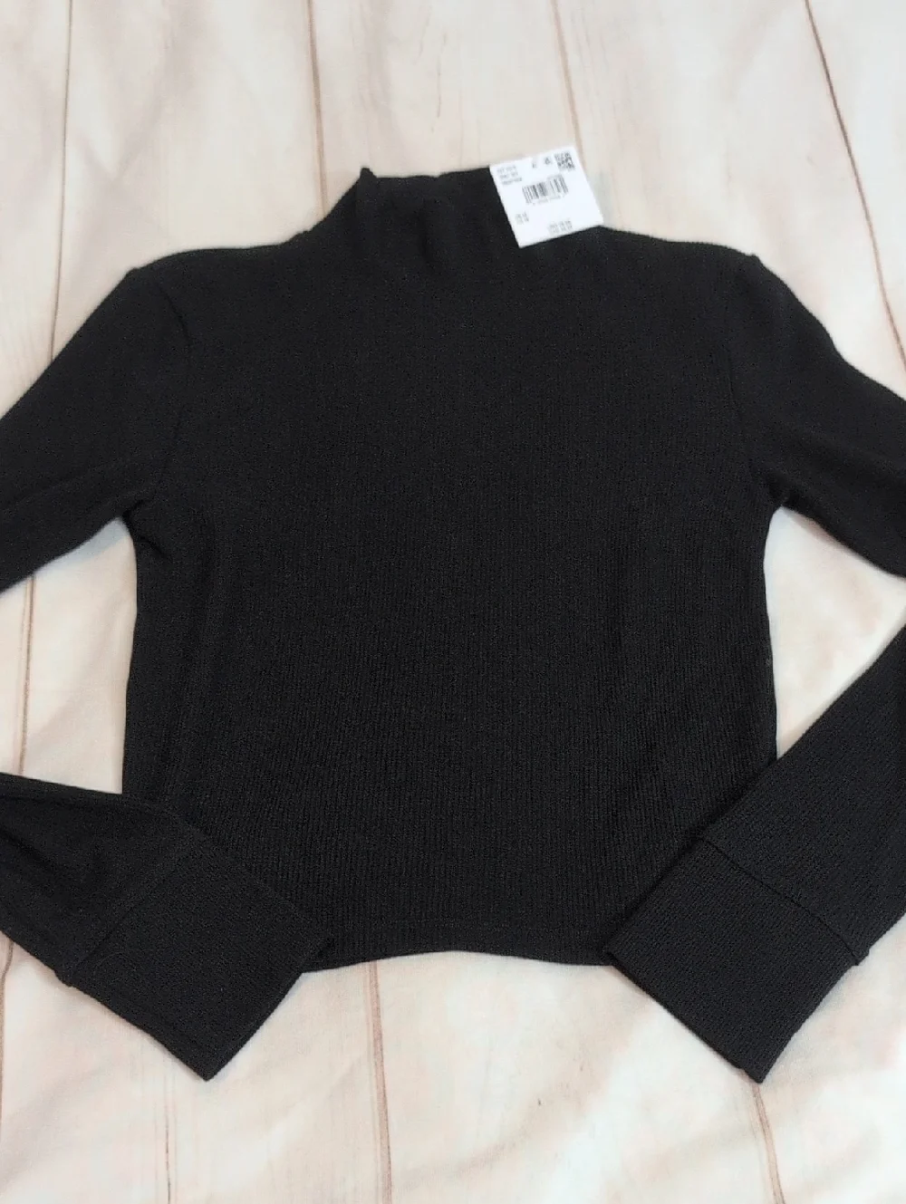 American Eagle Long Sleeve Mock Neck Ribbed Sweater Set In Black and Light Green